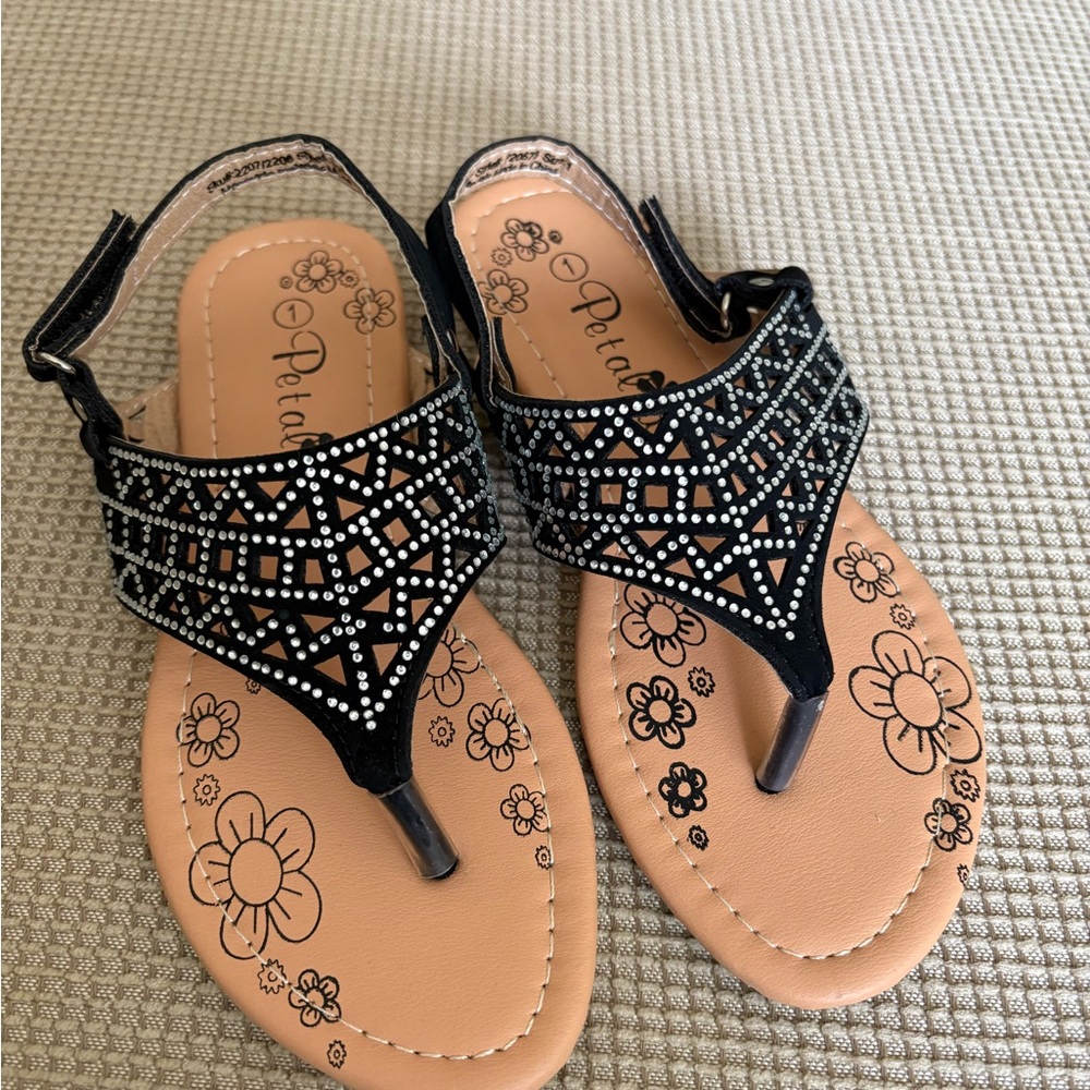 Petalia Black Kid’s Sandals